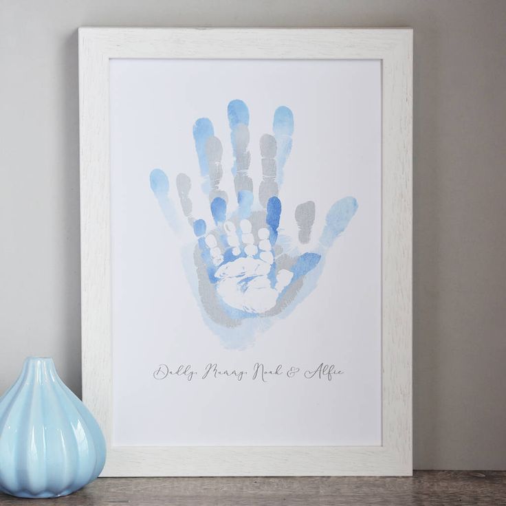 Kids paint handprints